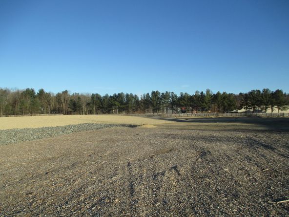 Mixed Use Commercial 155 Mill St : 155 Mill St, Gardner, MA 01440